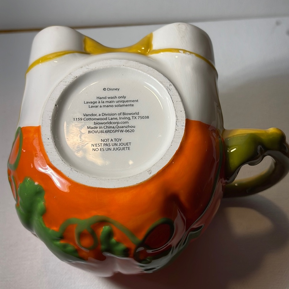 - Cinderella Pumpkin Sculpted Ceramic Mug - Picture 4 of 4